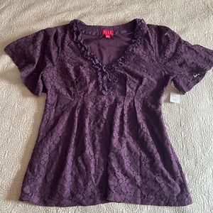NWT- Lined laced ELLE top size M in eggplant.
